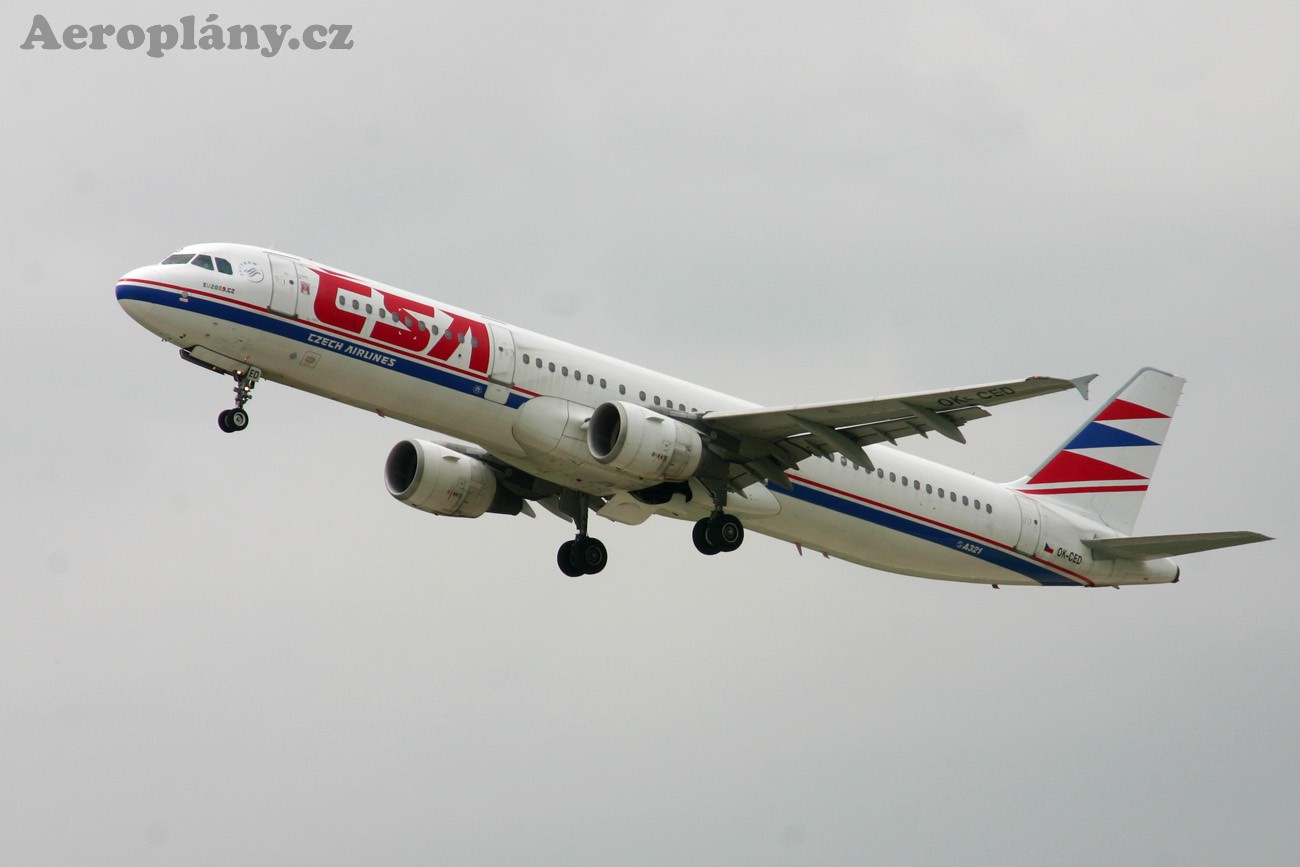 Airbus A321-211 - OK-CED