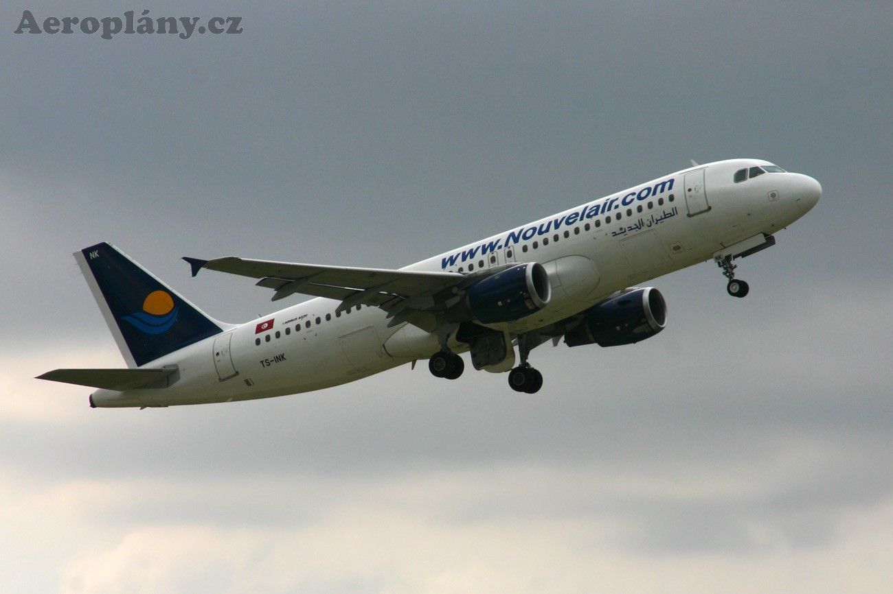 Airbus A320-211 - TS-INK