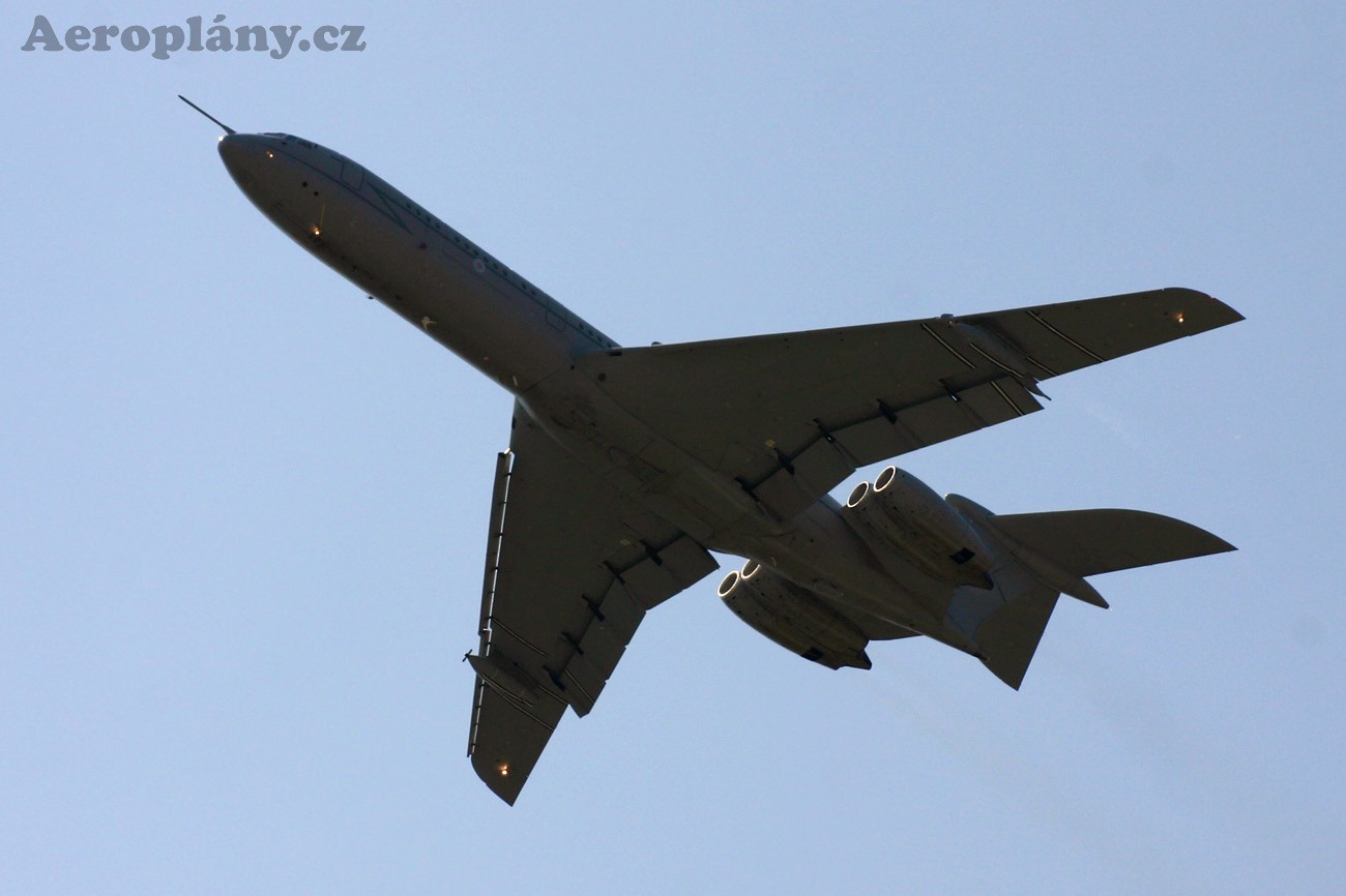 Vickers VC-10 C1K - XV102