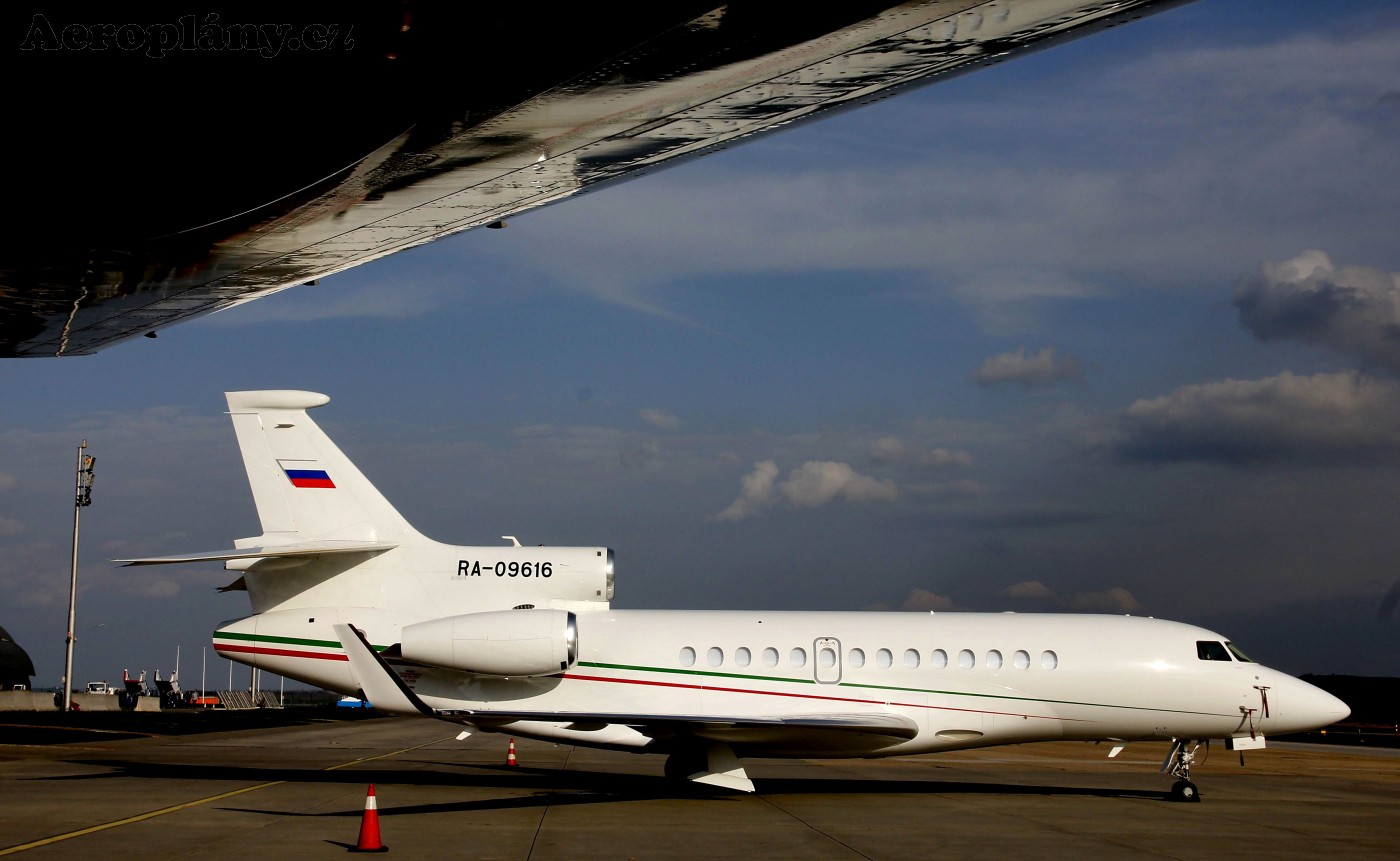 Dassault Falcon 7X - RA-09616