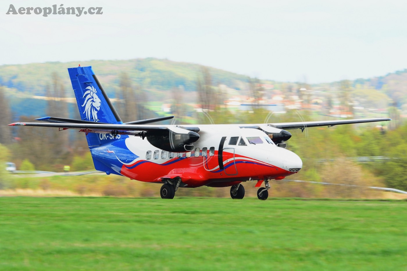 L410UVP  - OK-SAS