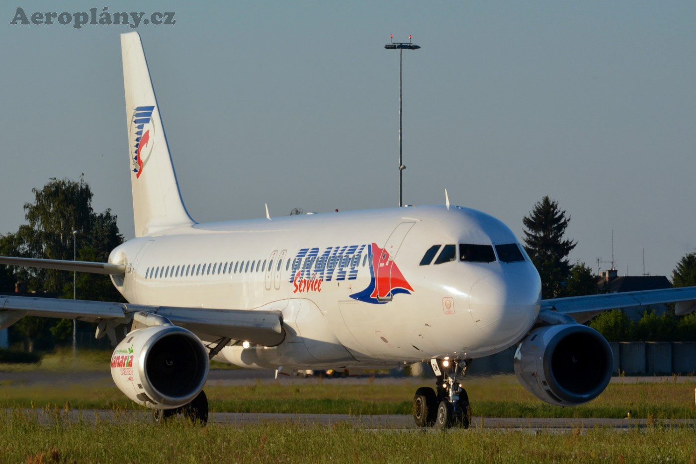 Airbus A320-211 - YL-LCM