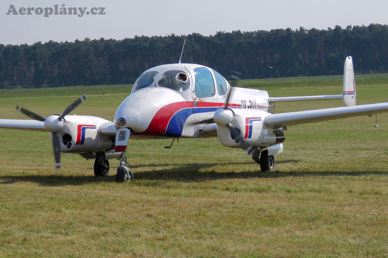 Let L-200D Morava - OK-PLL