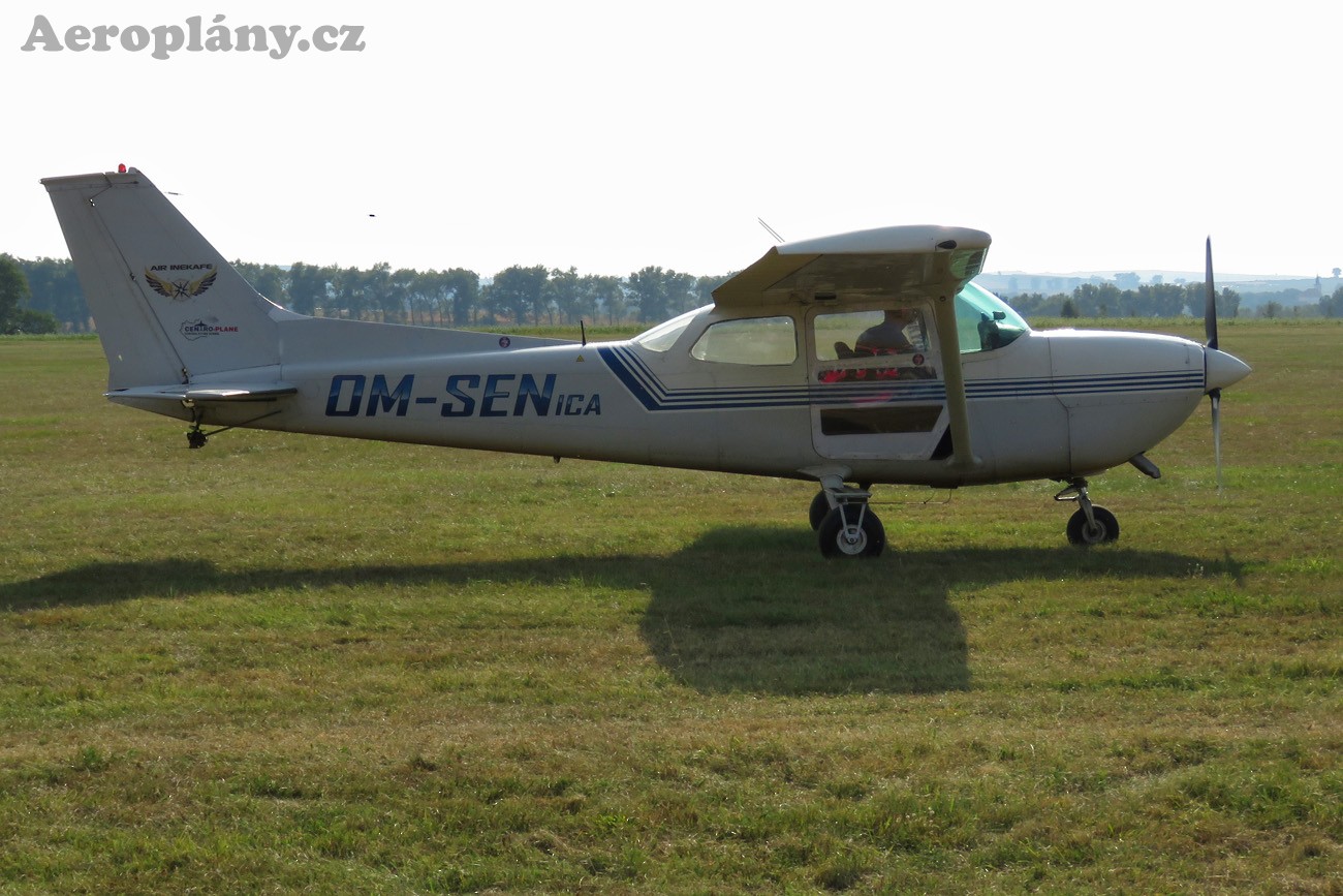 Cessna FR172J - OM-SEN
