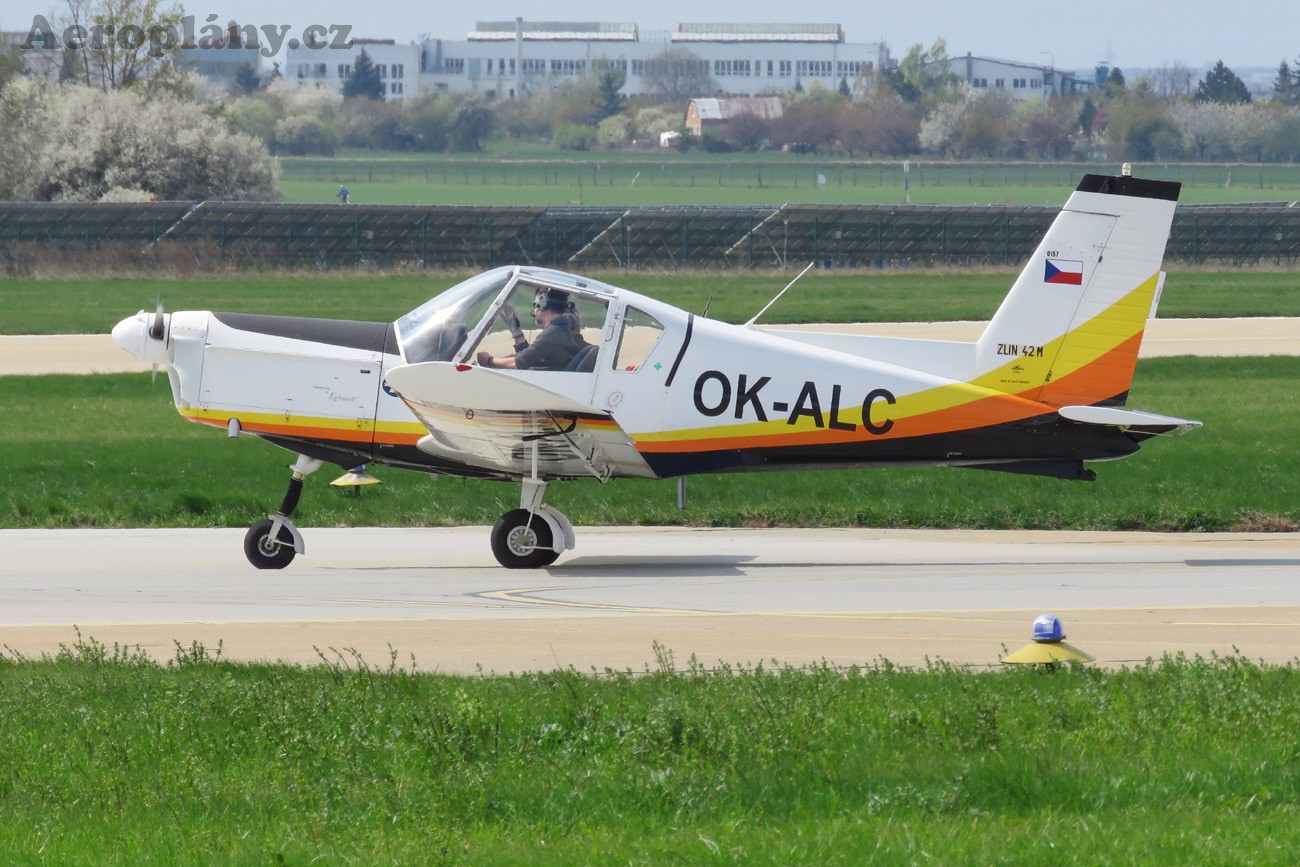 Zlín Z-42M - OK-ALC