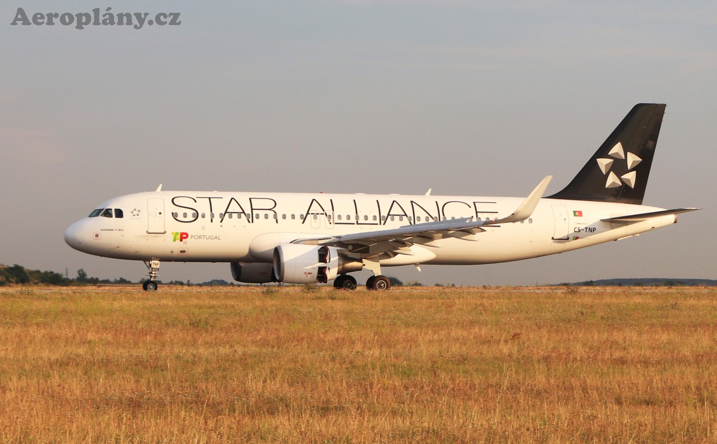 Airbus A320-214