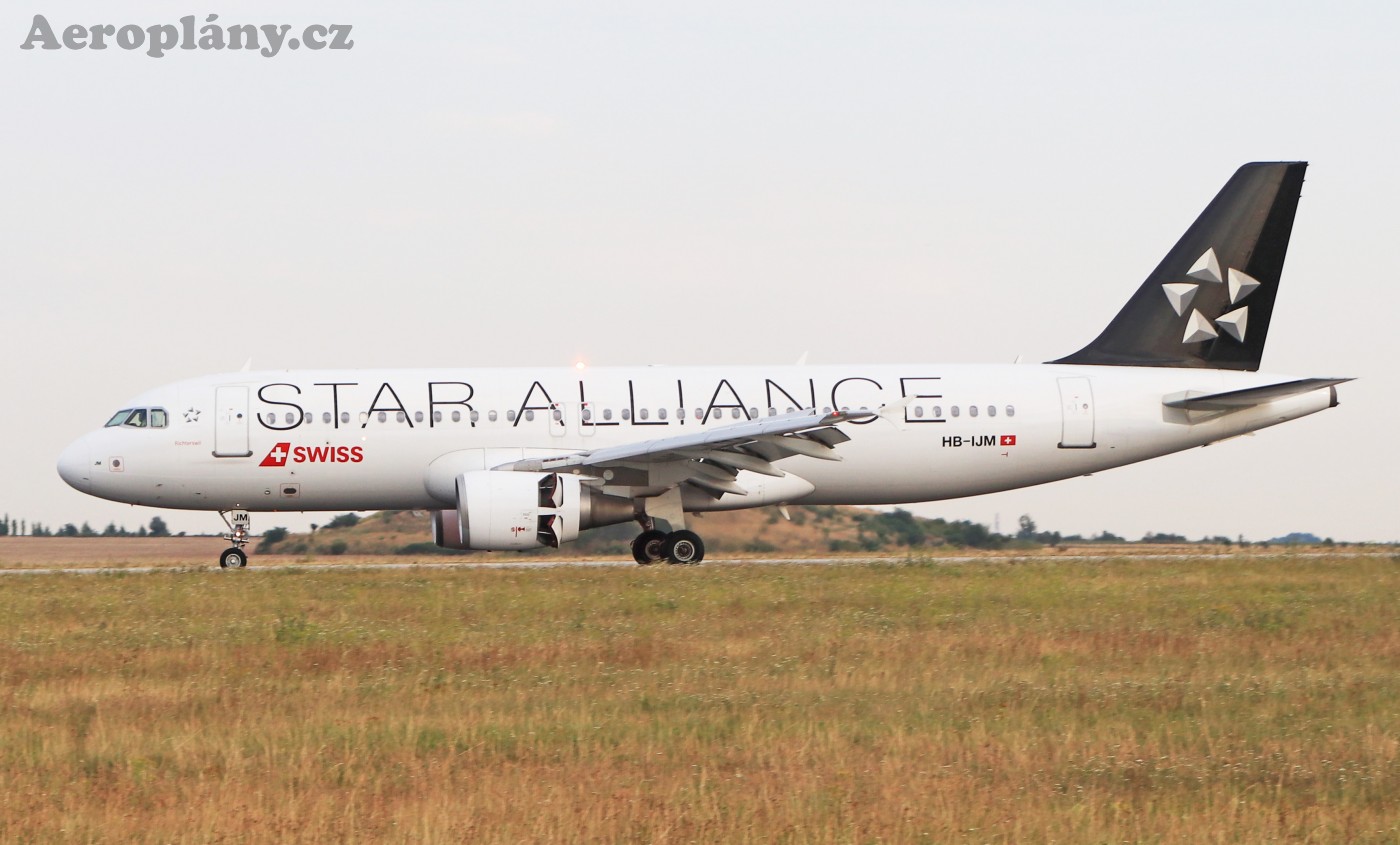 Airbus A320-214