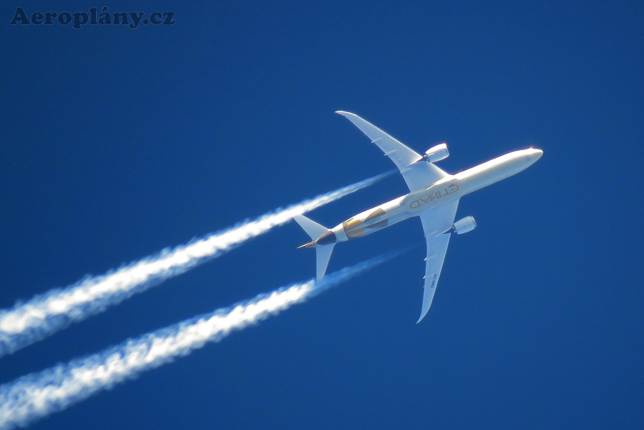 Boeing 787-10 Dreamliner - A6-BMG