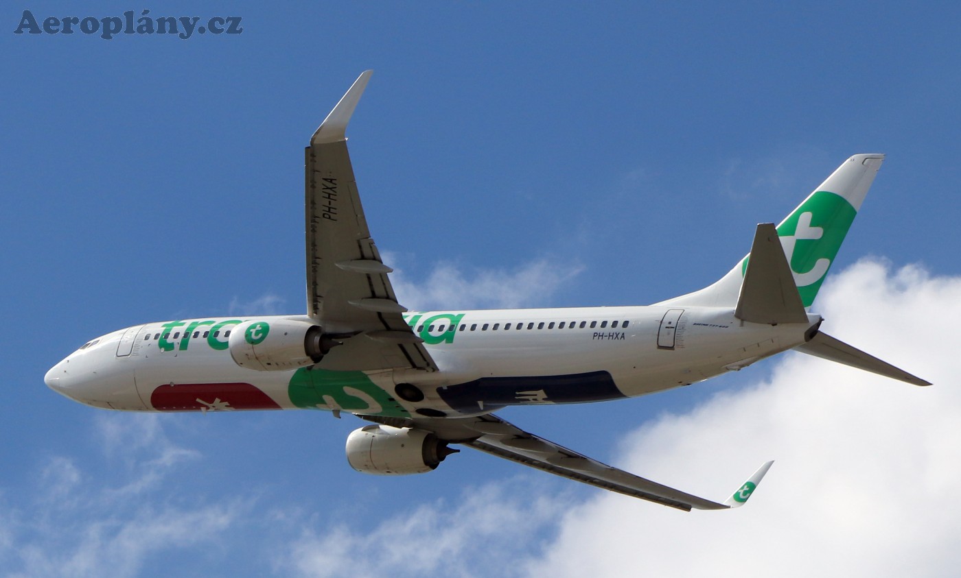 Boeing 737-8K2