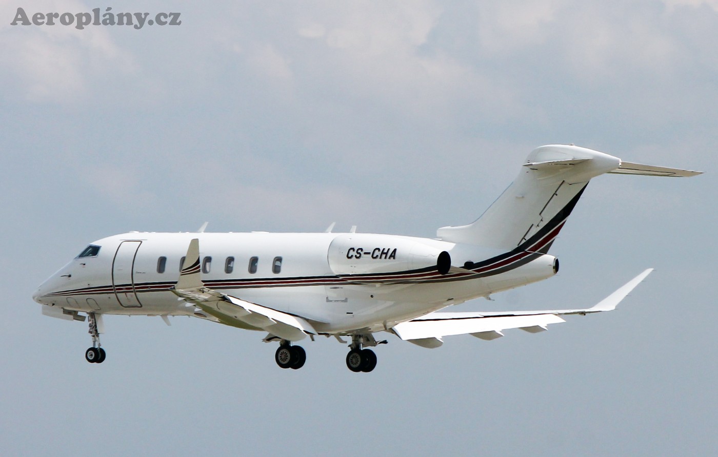 Bombardier BD-100-1A10 Challenger 350