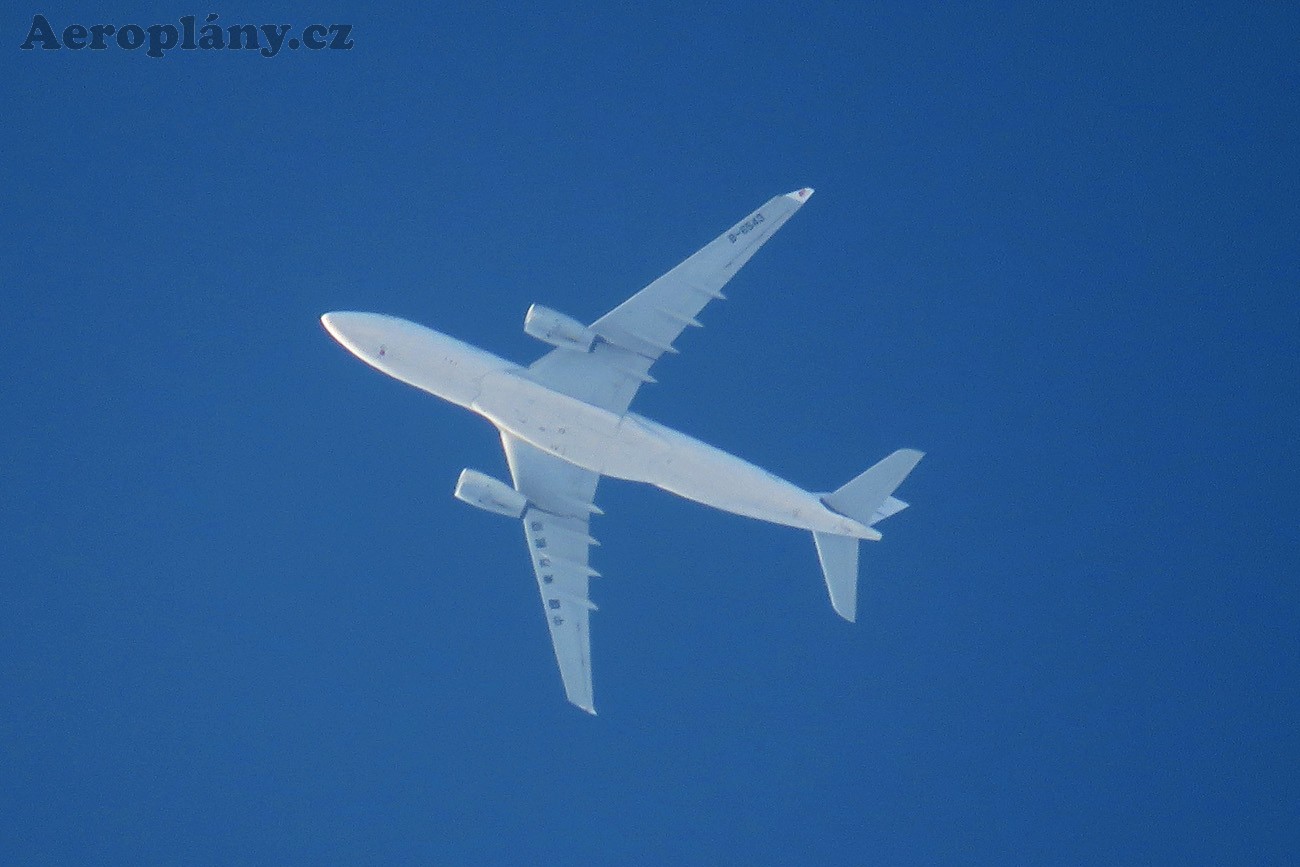 Airbus A330-243 - B-6543