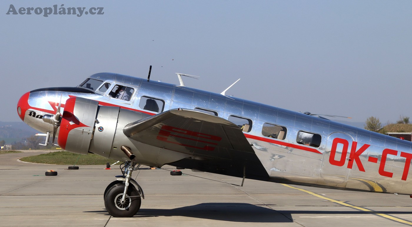 Lockheed 10-A Electra - N241M
