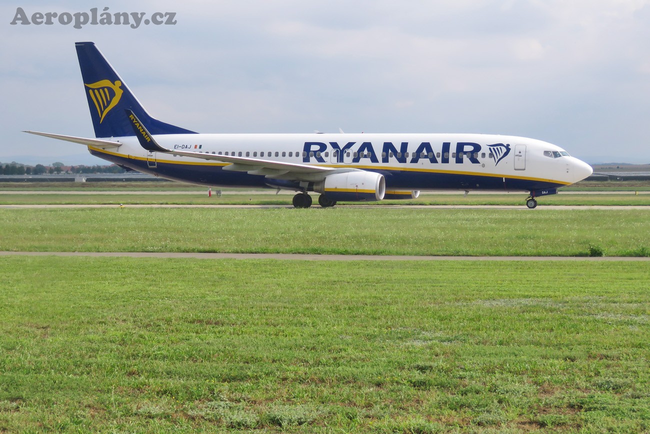 Boeing 737-8AS - EI-DAJ