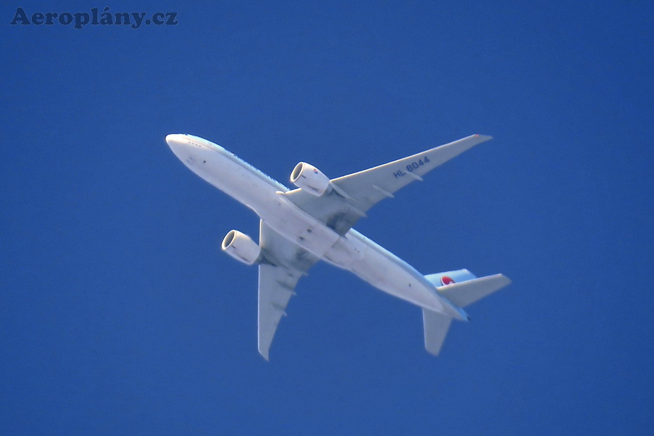 Boeing 777-FB5 - HL8044