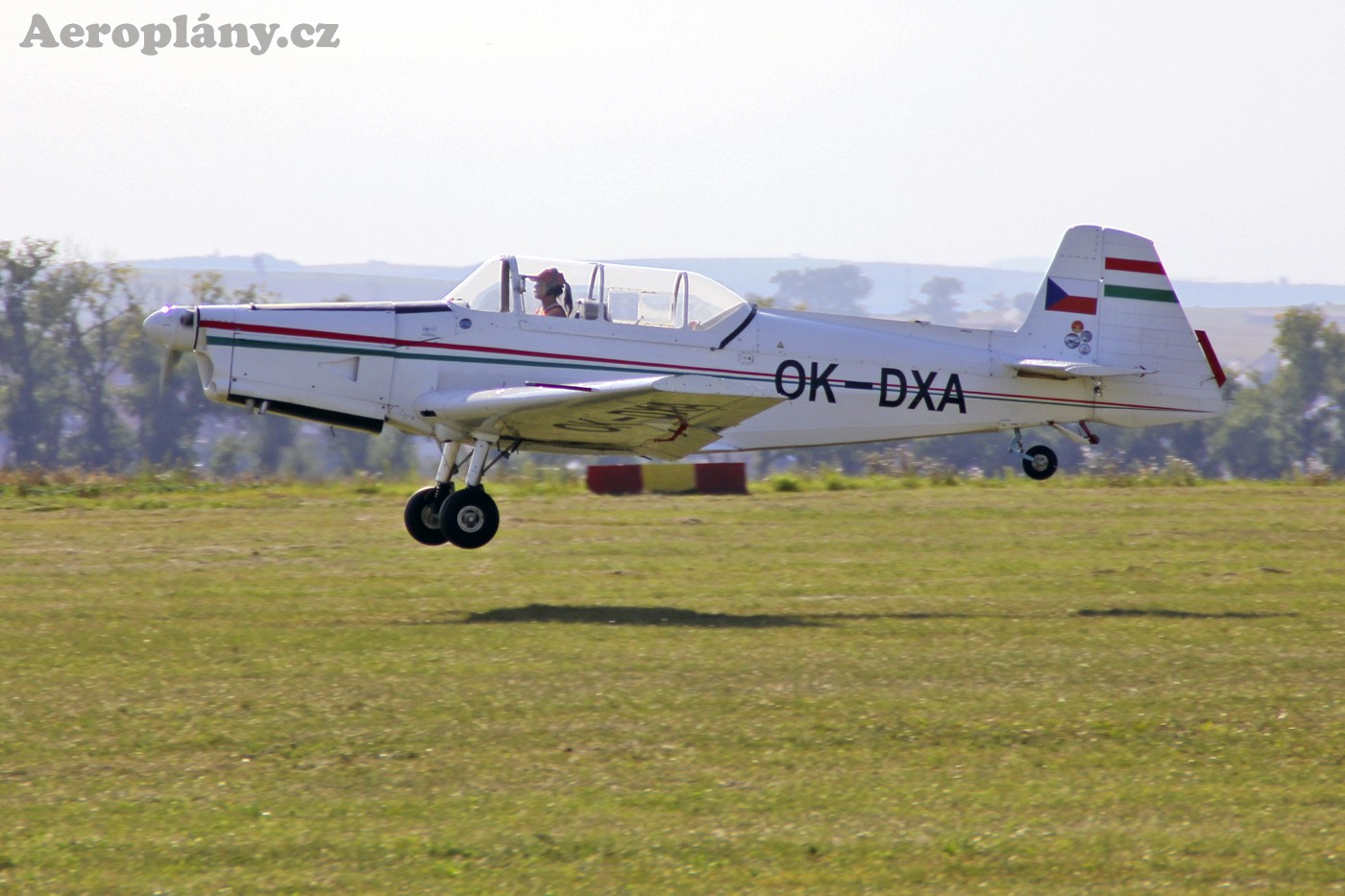Zlín Z-726 - OK-DXA