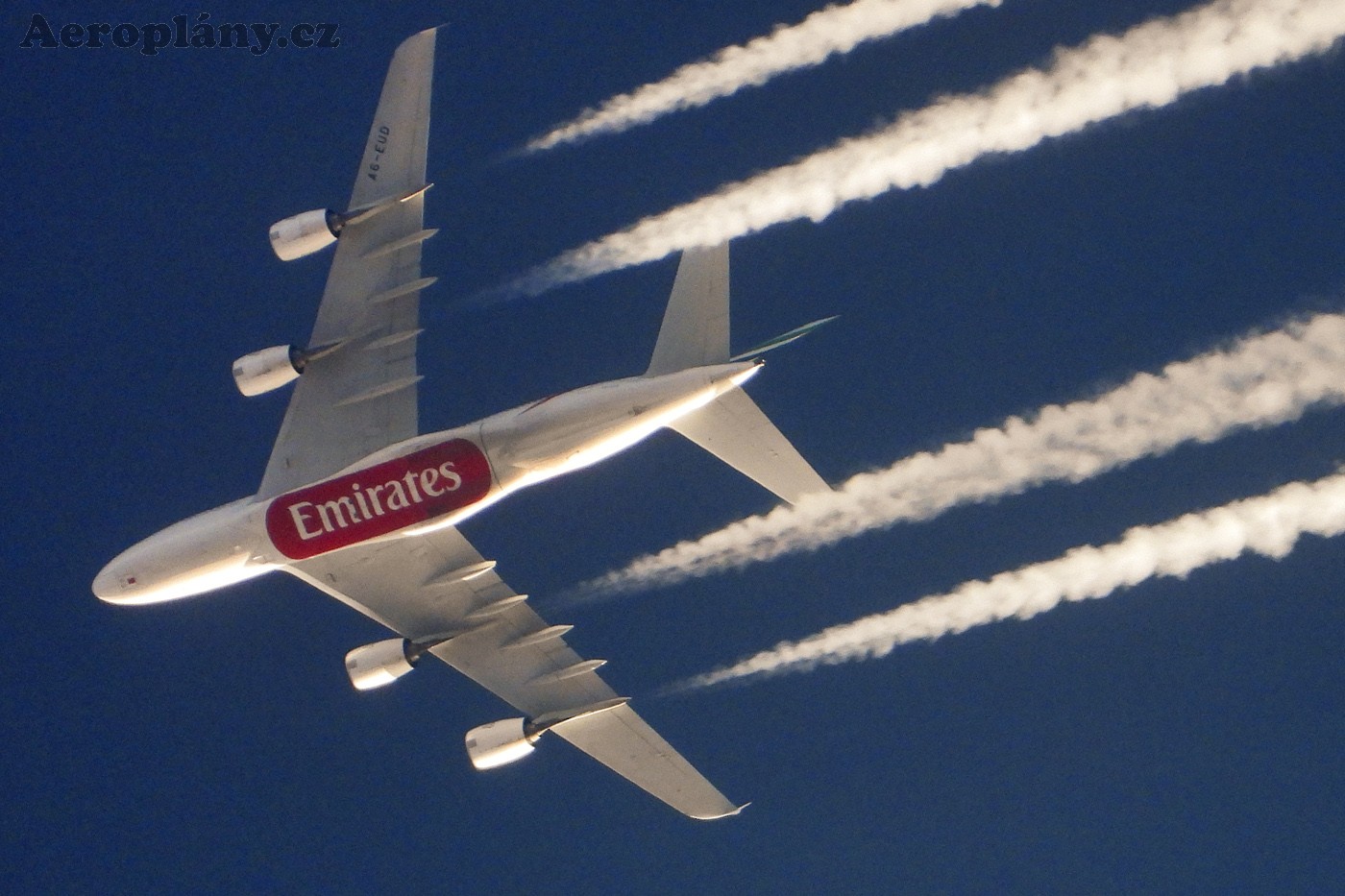 Airbus A380-861 - A6-EUD