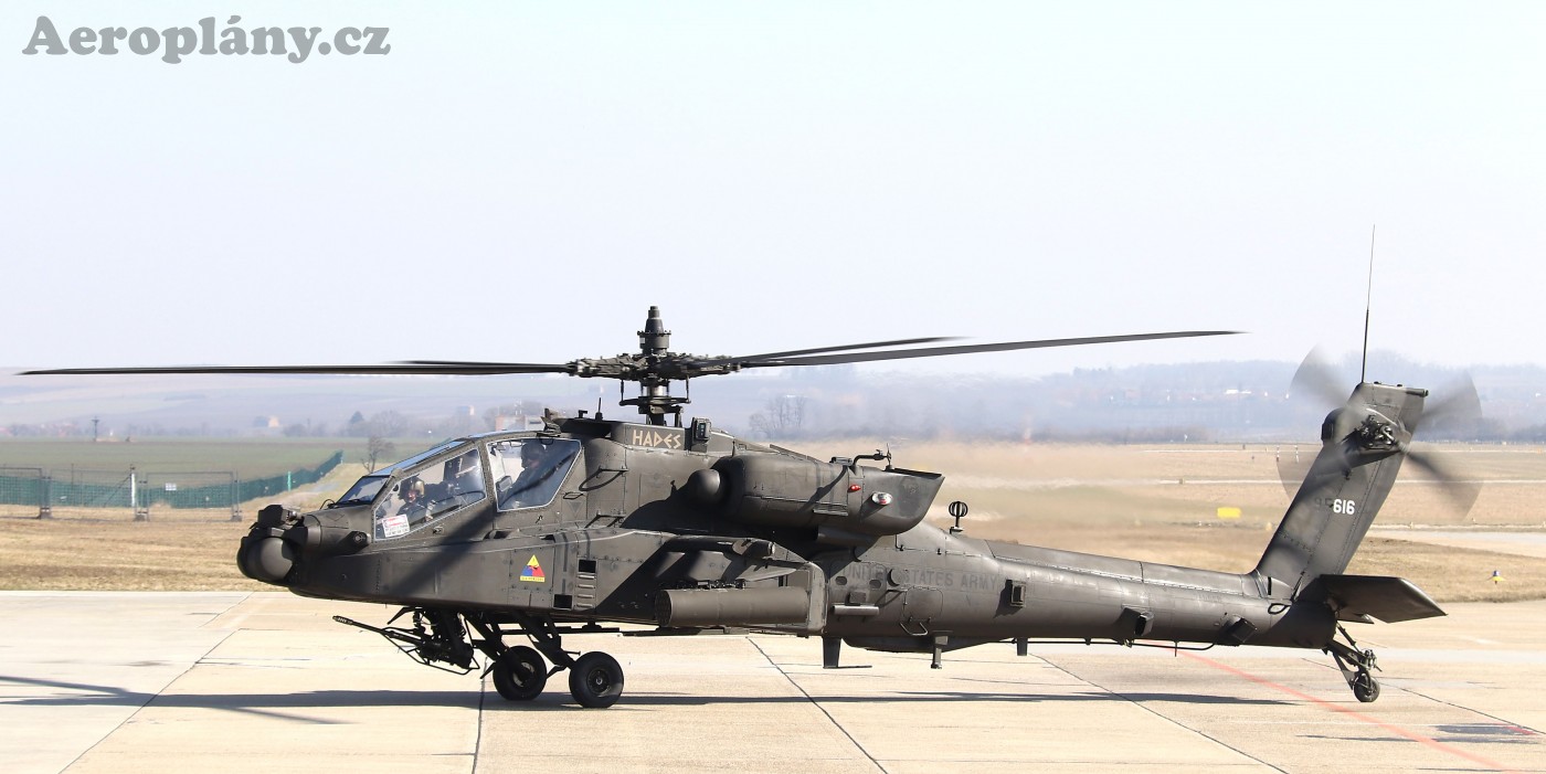 Boeing AH-64D Apache Longbow - 09-05616 