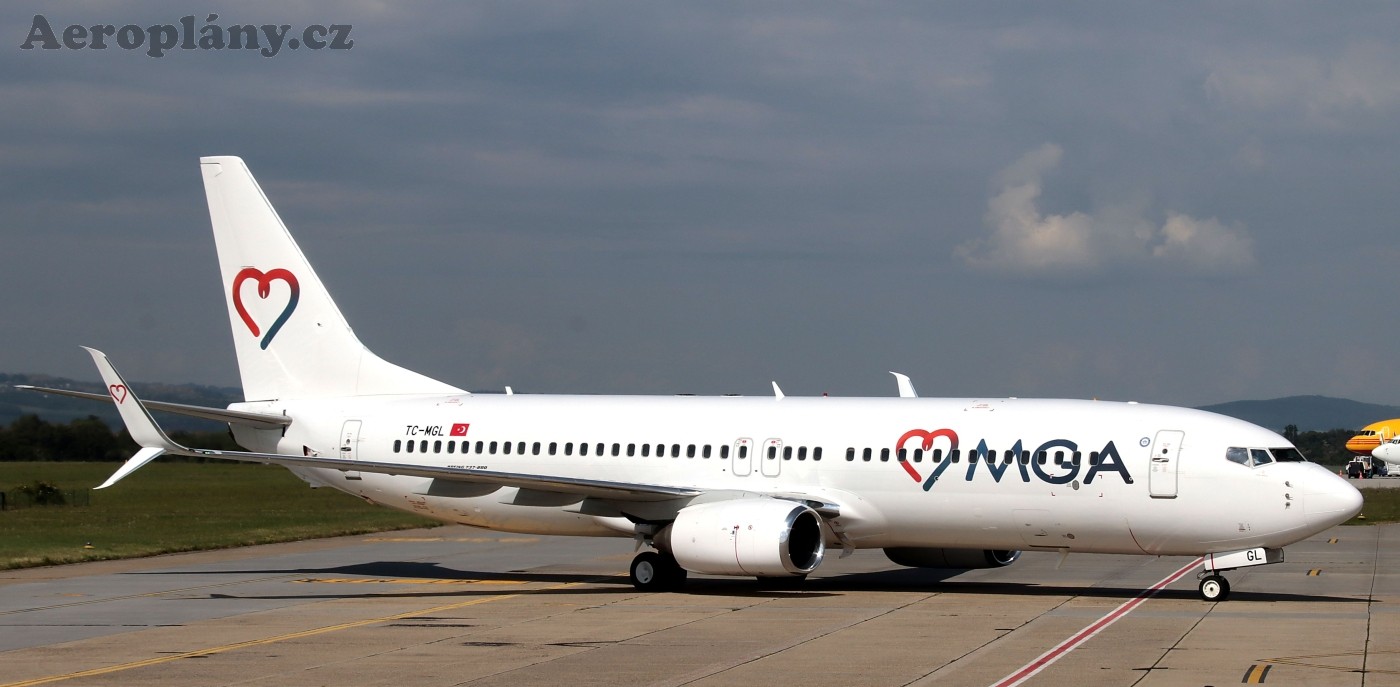 Boeing 737-8S3 - TC-MGL