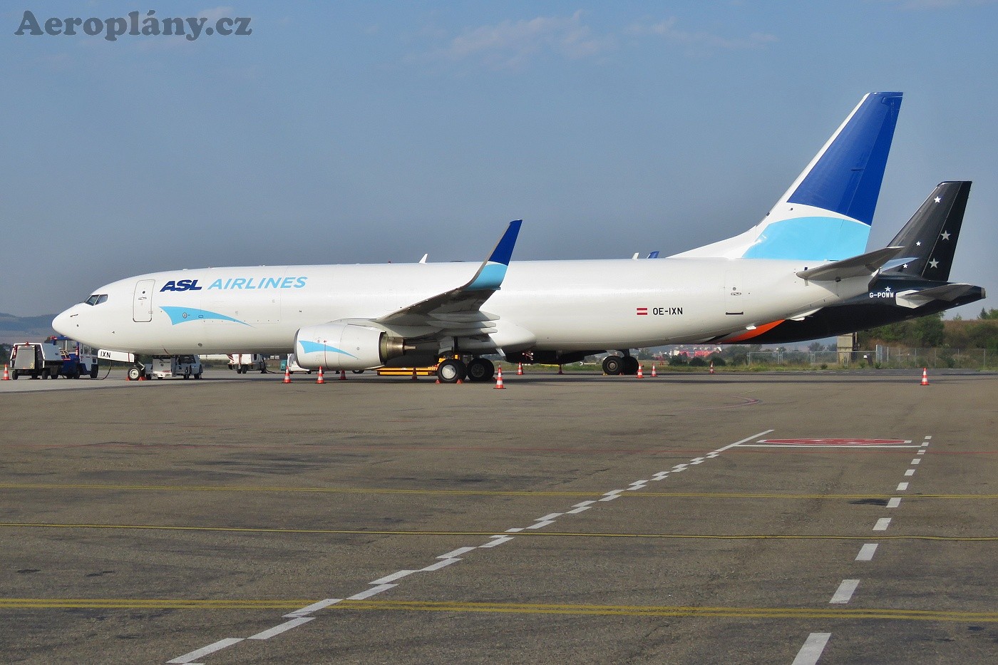 Boeing 737-8EH(BCF) - OE-IXN